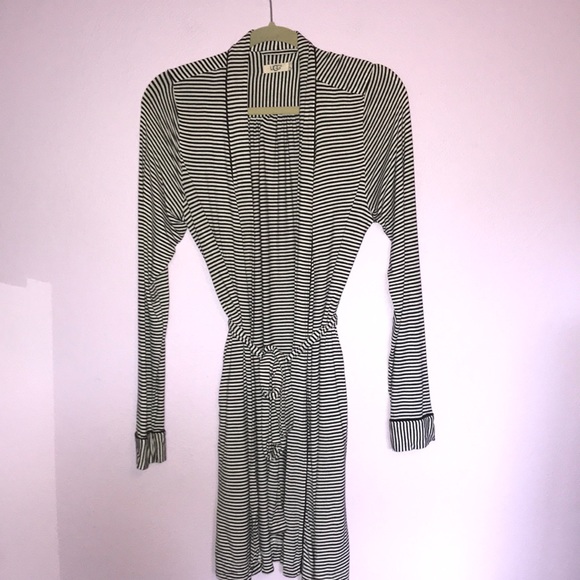 UGG Other - UGG Aldridge Black/White Stripe Short Robe